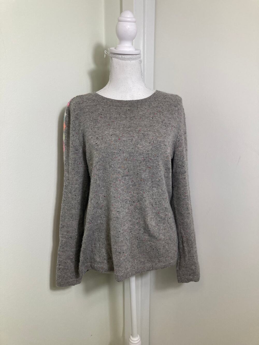 Lisa Todd Gray Cashmere Sweater w/ Colorful Flecks & Diamonds on sleeves Sz S